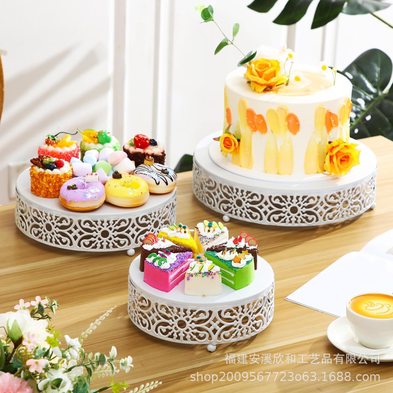 Bodas europeas creativas doradas dulces bandeja de hierro forjado plato de pastel de una sola capa estante de pastel bandeja de frutas platos de bocadillos