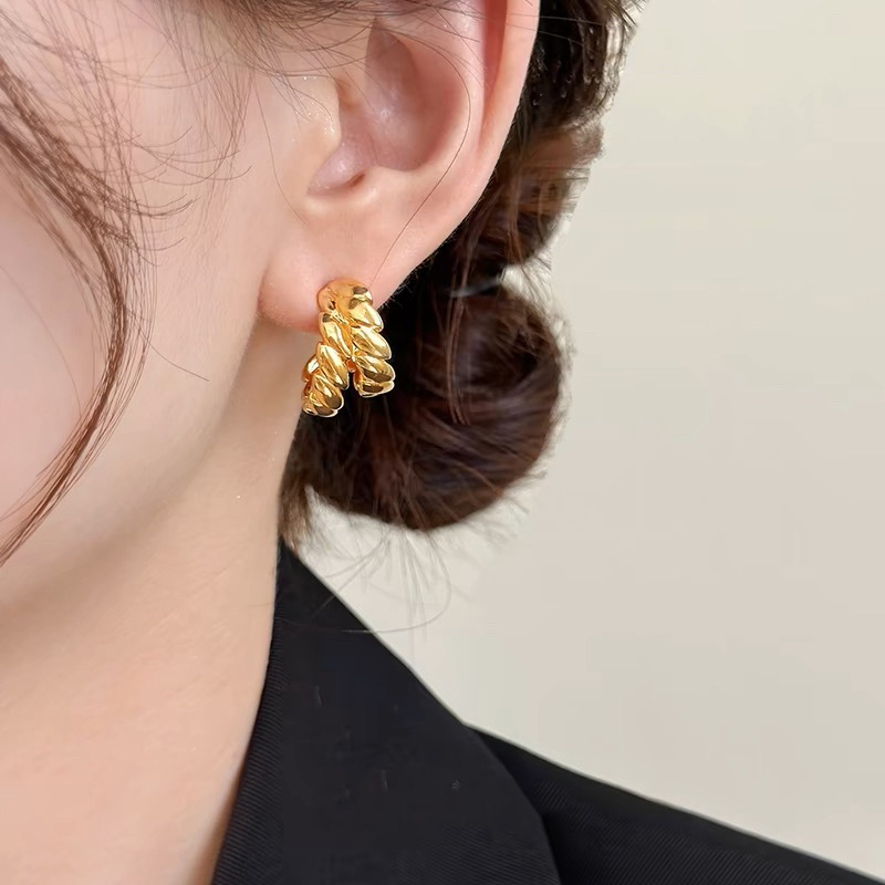 Pendientes de metal de alta gama, diseño minimalista y moderno, para mujer 2024, suministro al por mayor