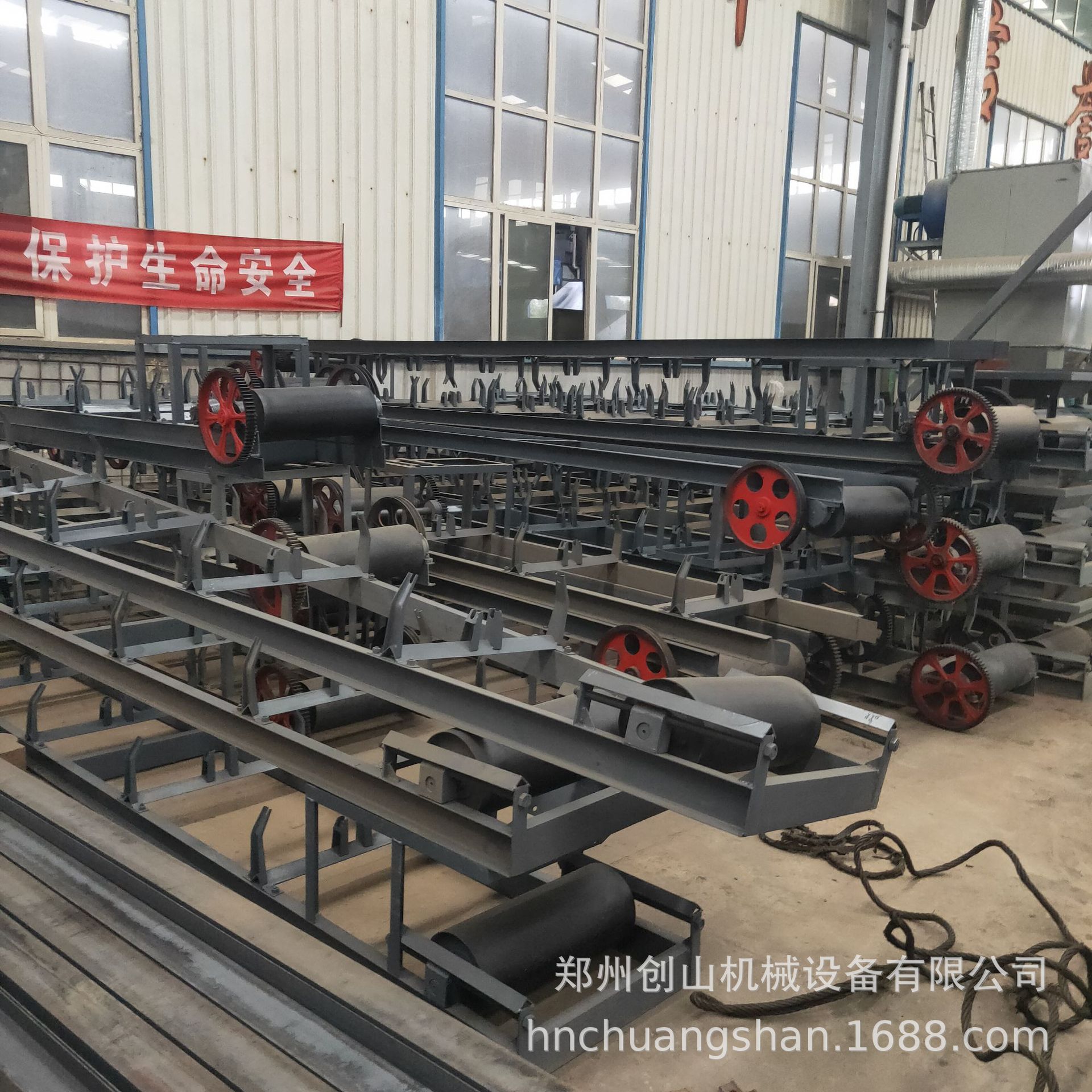 供应石子运输机 移动输送机 螺旋管输送机 胶带输送机 螺旋输送机