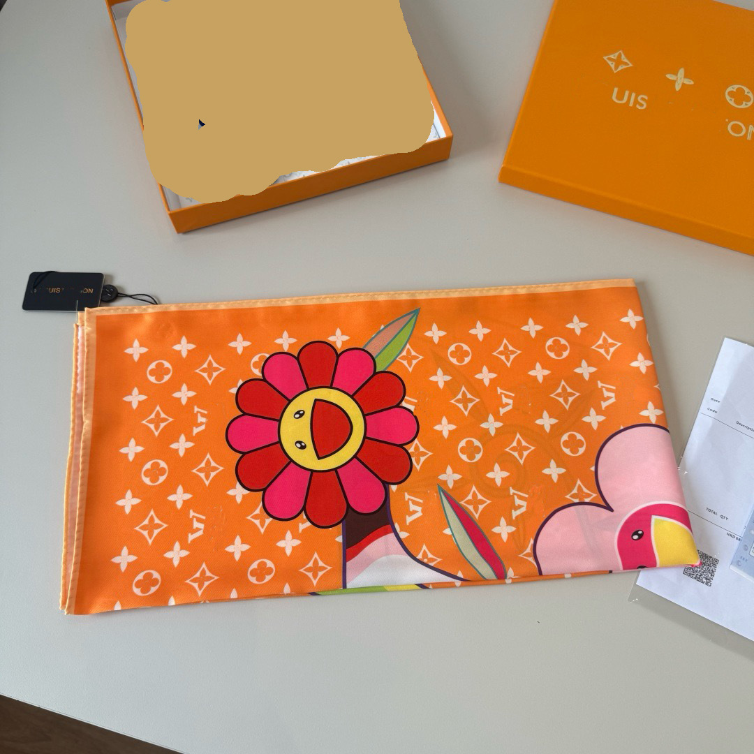 Bufandas de seda de moda europeas y americanas transfronterizas bufandas elegantes de alta calidad lujosas impresión de letras de seda impresión caliente en el extranjero