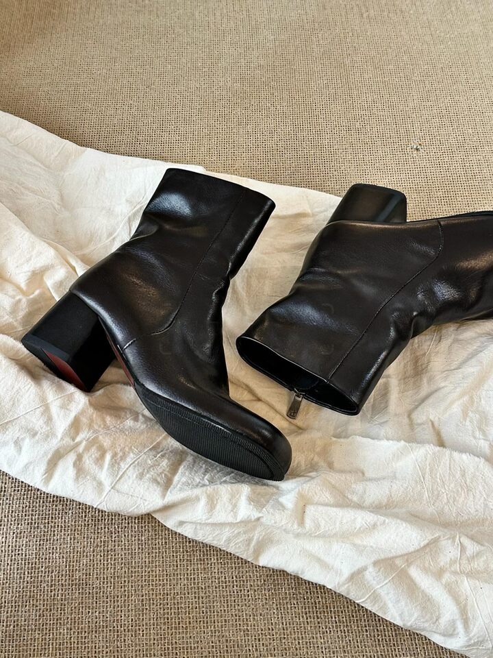 Bốt cổ ngắn da bò mũi vuông khóa kéo bên hông gót thô 3–5 cm — Lớp lót đơn màu đen, Đen lót lông chi tiết 6