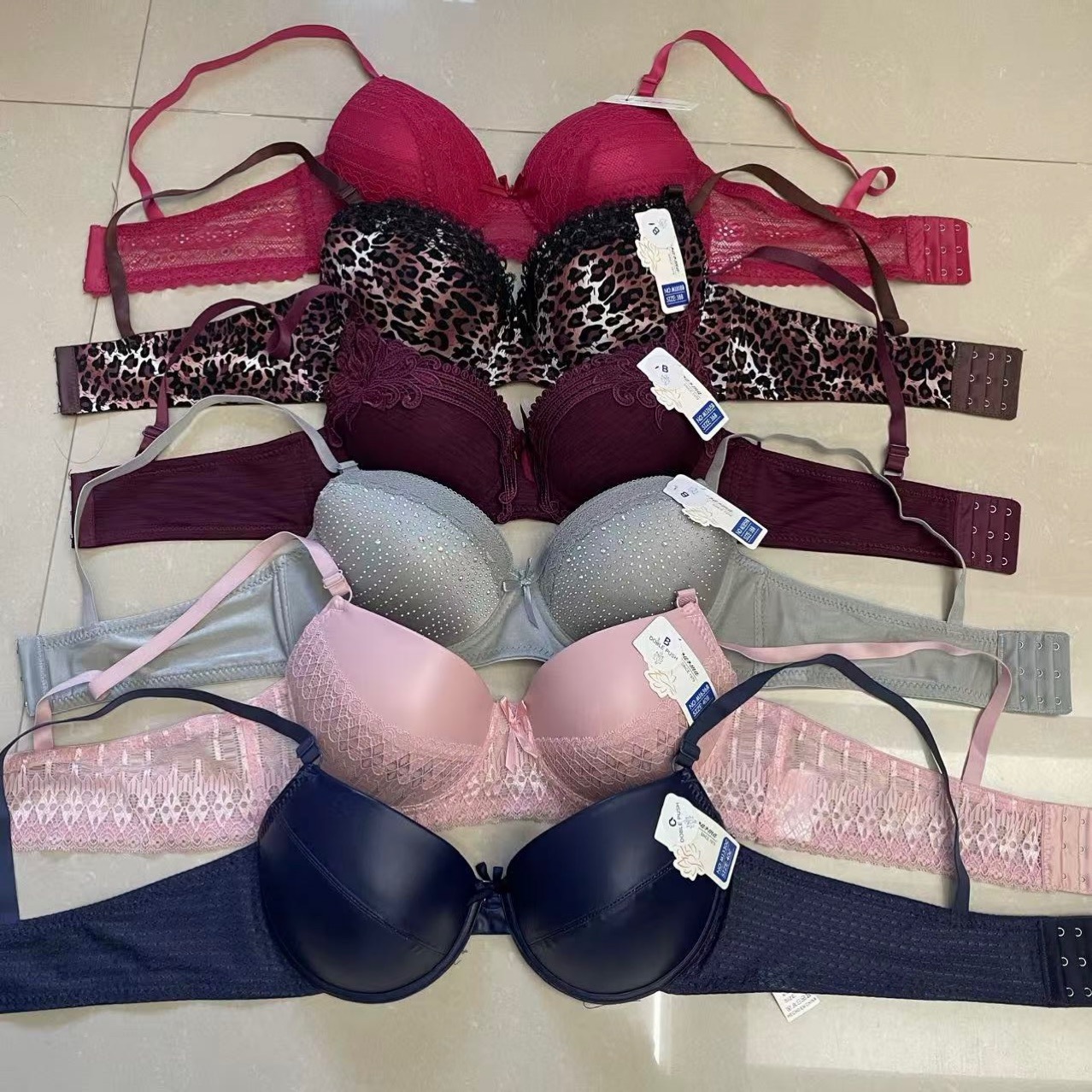 Underwear with Underwire, Thin Molded Cup Bra, Women's Small Bust Push-Up Adjustable Breathable Bra