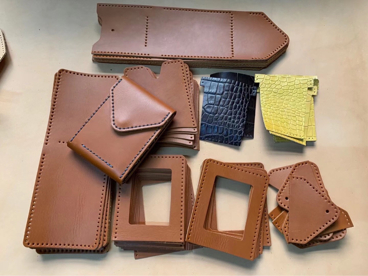 真皮材料包头层牛皮 驾驶证材料包手工DIY皮具半成品