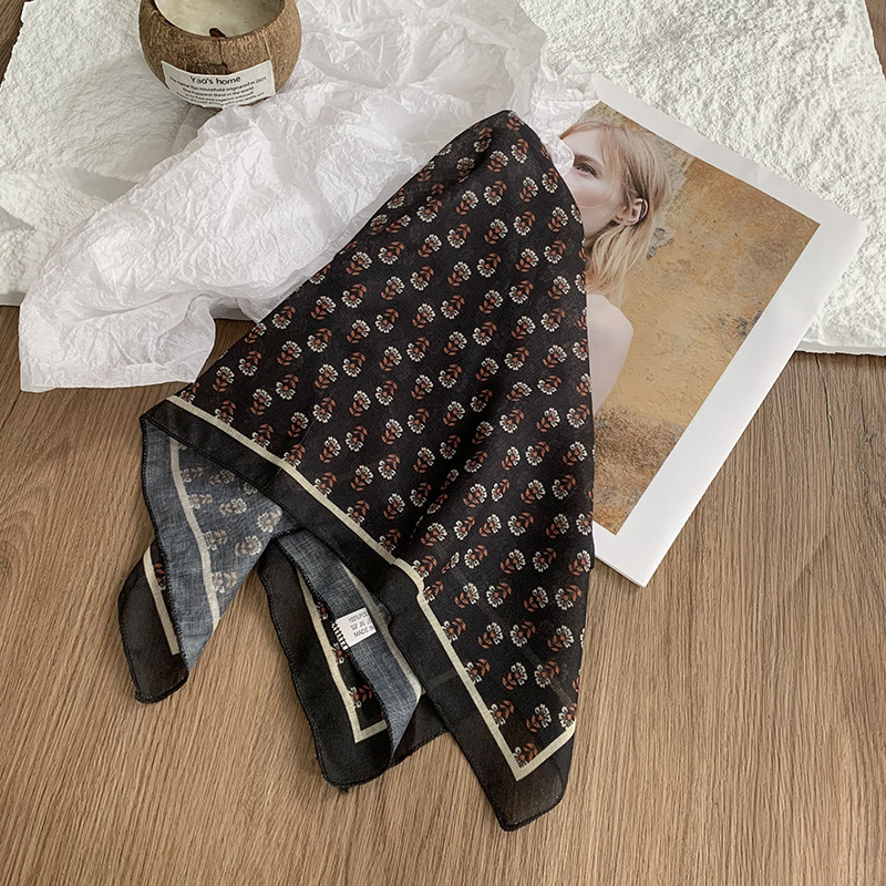Pañuelo de seda de algodón y lino, bufanda cuadrada, sensación premium, nueva bufanda decorativa de todo fósforo de verano, pañuelo en la cabeza delgado, cinta para el cabello, cinta para el cabello