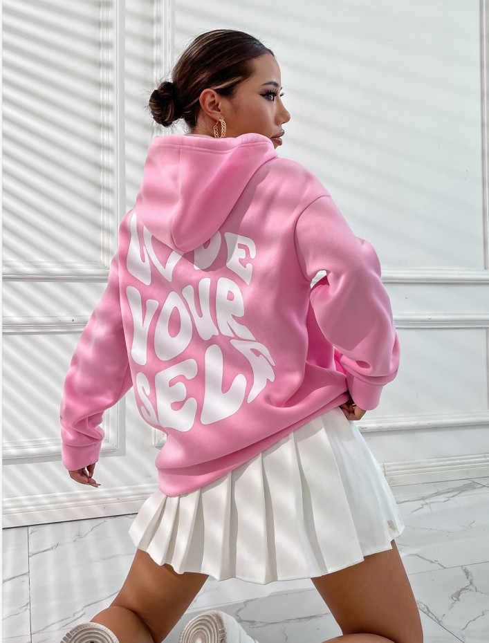 Dam hoodie i fleece med texttryck på ryggen_voghion.com