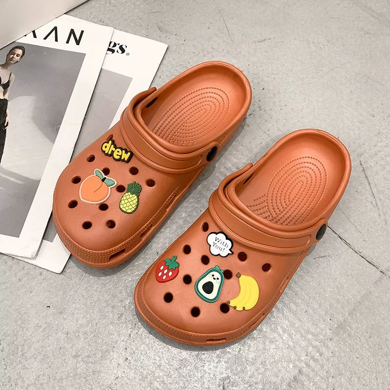 Sommer-Strand-Fashion-Mule mit rutschfester Sohle, Crocs-ähnliche Hausschuhe, geeignet für Outdoor, weiche Sohle, geschlossene Zehen, 2023 Kollektion