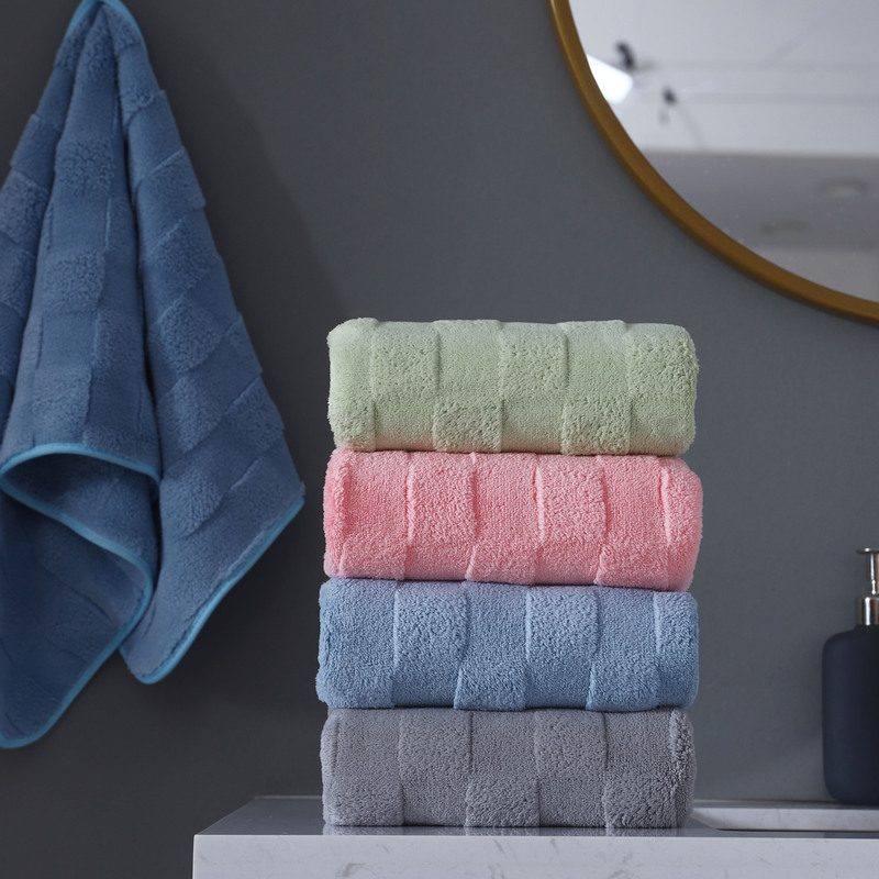 Taff Fleece Coral Fleece Bath Towel Thickened Water Absorbing Quick-drying Hair-free Bath Towel Beach Towel for Men and Women Students Taff Fleece Coral Fleece Bath Towel Thickened Water Absorbing Quick-drying Hair-free Bath Towel Beach Towel for Men and Women Students