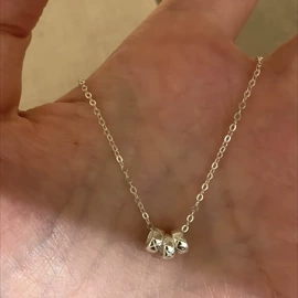 戒指;项链;耳钉