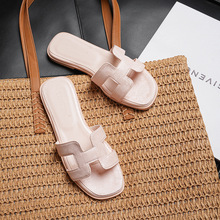 拖鞋女外穿2025新款夏季一字拖透气凉拖百搭平底拖鞋女绸缎批发