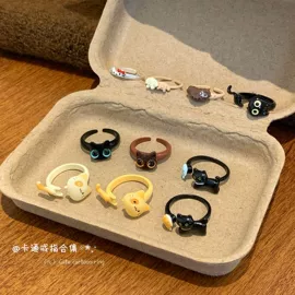 耳钉;耳环;耳扣