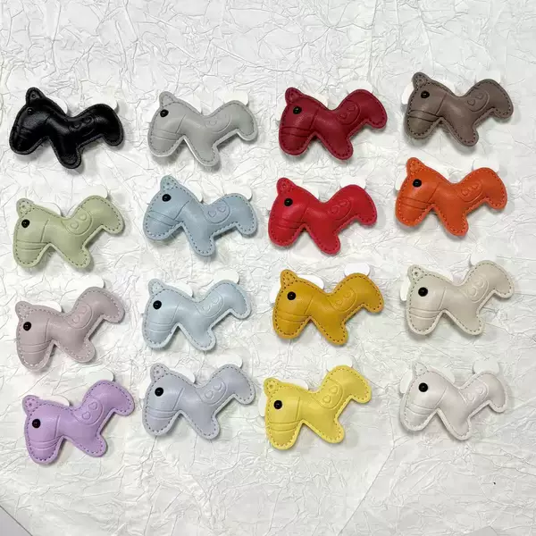 New Cartoon Leather Pony Keychain Pendant, Creative and Versatile, Year of the Horse Bag Decoration, Small Pendant, Mobile Phone Accessory