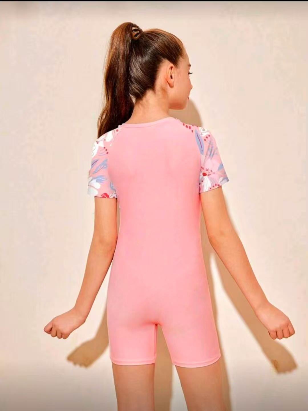 Kurzarm Kinderbadeanzug Mit Sonnenschutz Für Sportliche Kinder_voghion.com