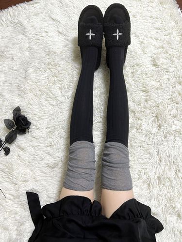 Korean-style white and gray striped long socks for women, beige and khaki color block over-the-knee socks, Japanese-style color-matched tall socks, piled-up socks