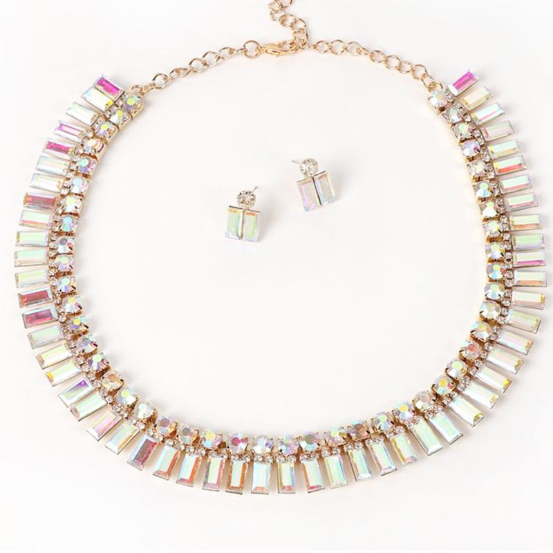 Nueva moda cuadrada flange conjunto de joyería simple collar de diamante temperamento pendientes accesorios conjunto de joyería