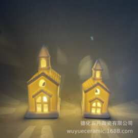 2026新款圣诞树小屋陶瓷别墅创意发光雪房子圣诞场景布置氛围摆件