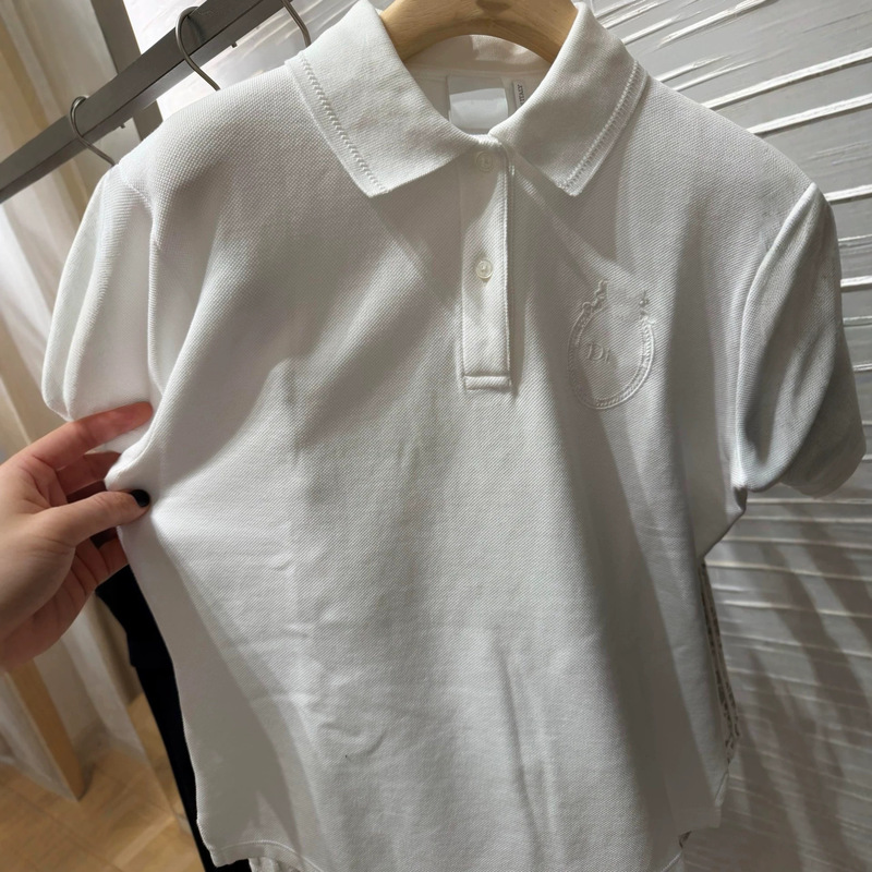 Original Authentic D Brand 26Ss Embroidered Badge Polo Shirt Short-Sleeve T-Shirt for Women Summer Top in Stock Original Authentic D Brand 26Ss Embroidered Badge Polo Shirt Short-Sleeve T-Shirt for Women Summer Top in Stock
