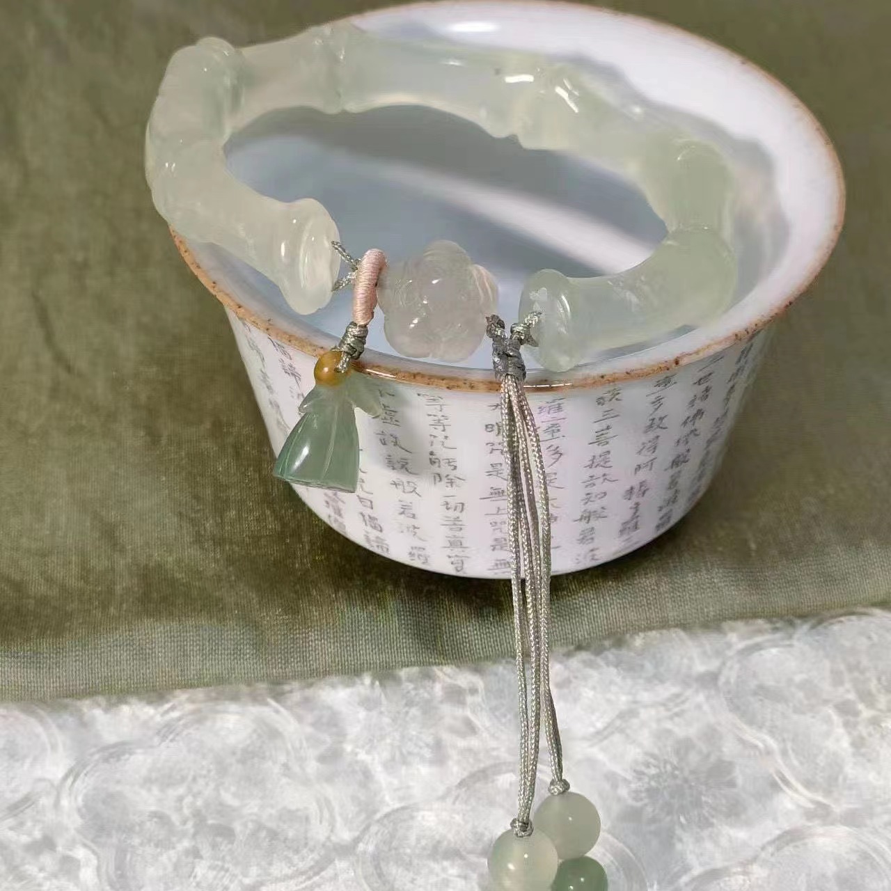 8319e83e18ce29b7bec658c7e39f2e