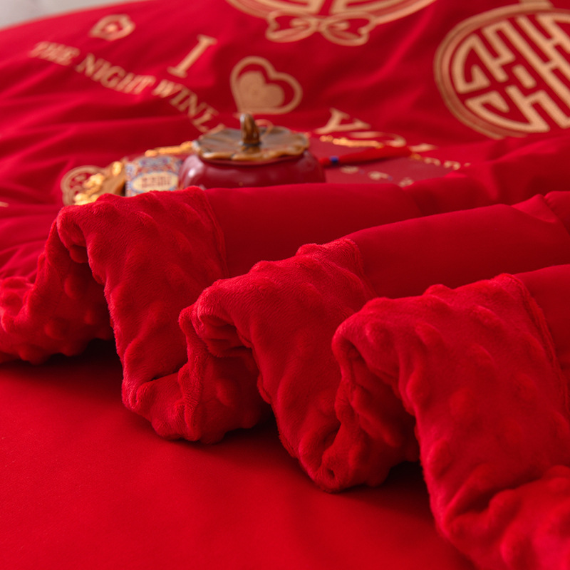결혼식 큰 빨간 여름 시원한 새 결혼식 겨울 두꺼운 담요 여자는 결혼 침대에 나간다