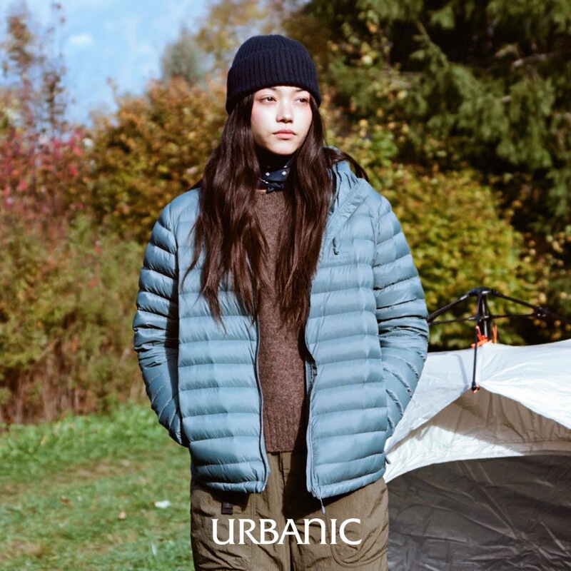 Now the 2025 Winter New Model Korean Designer Urba*Ic30 Solid Color Hooded Ribbed down Jacket