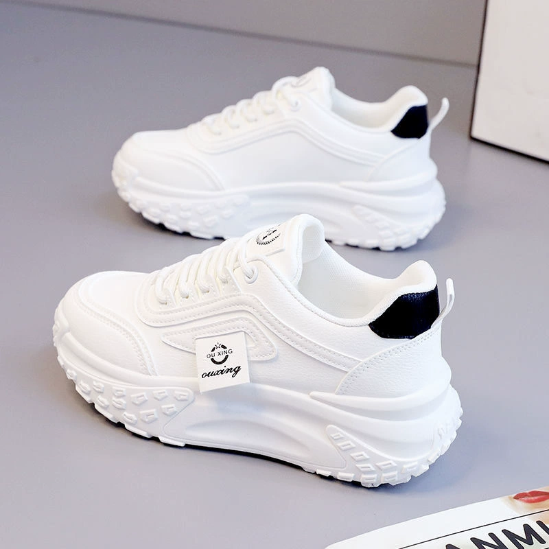 Разломанный размер толстая подошва увеличивает тенденцию женской обуви мода универсальная спортивная повседневная обувь 2024 Новый папа обувь осень