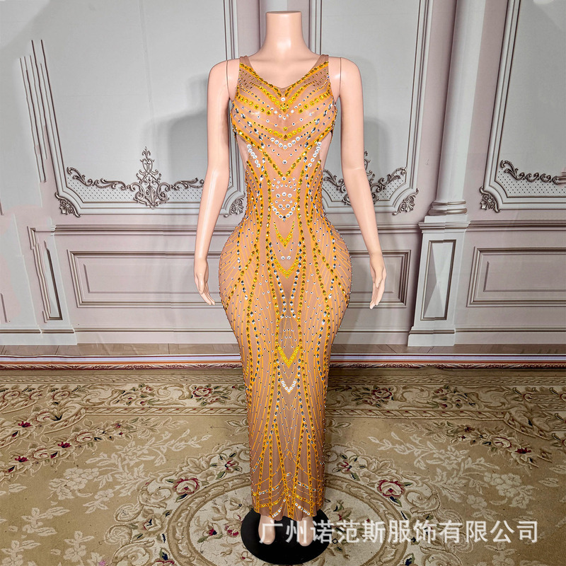 New Luxury Gold Rhinestone Hollow-Out Strapless Long Dress for Annual Meetings, Red Carpet, and Cocktail Parties