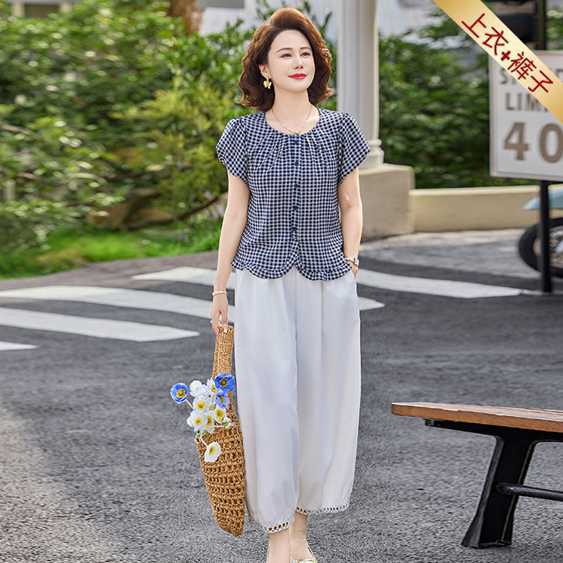 Mom's Summer Plaid Short-Sleeved Shirt Set, 40-Year-Old Middle-Aged Women's Clothing, Artistic Style Breathable Shirt Two-Piece Set, Thin Style Mom's Summer Plaid Short-Sleeved Shirt Set, 40-Year-Old Middle-Aged Women's Clothing, Artistic Style Breathable Shirt Two-Piece Set, Thin Style