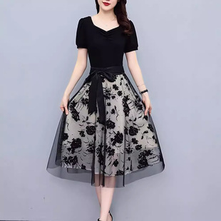 �B��ȹ��Ůʿ�b�ļ�2024���¿����e�����@��С���Ӛ��|������Lȹ