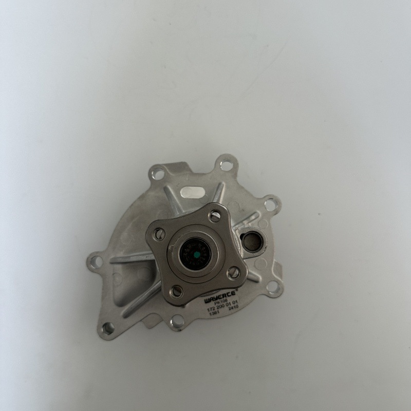 Water Pump 1722000101 Is Suitable for Ssangyong Korando C Water Pump