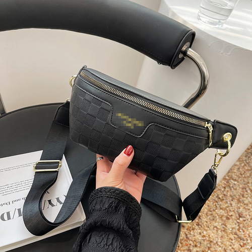 Women's Fashion Niche Wide Strap Crossbody Bag with Pleated Zipper, Casual Texture Large Capacity Chest Bag