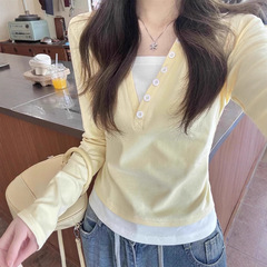 早秋奶黄色假两件长袖T恤女2025新款修身正肩短款设计打底衫上衣