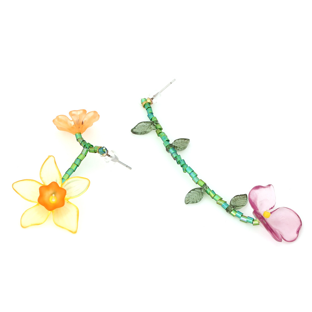 Ear Studs Classification 1 Pair Fairy Style Simple Style Asymmetrical Color Block Flower Beaded Glass Ear Studs