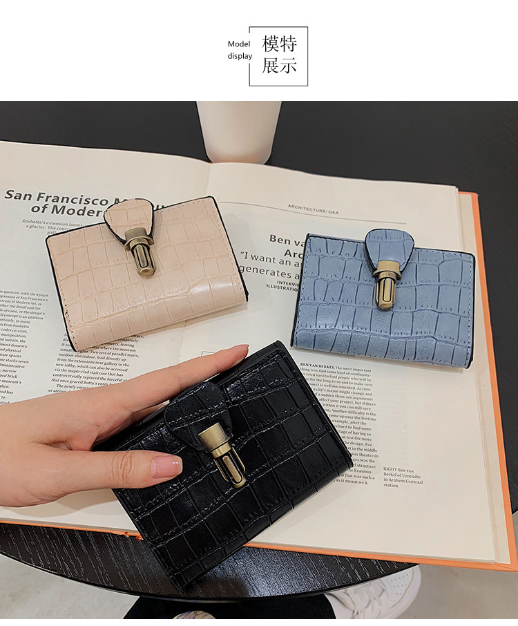 Wholesale Wallet Women's Short 21 Autumn And Winter Student Korean Style Ins Fresh Lock Stone Pattern Three-fold Wallet display picture 30