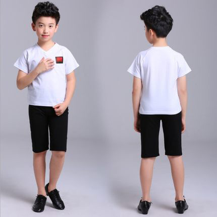 924 short sleeve White + Dance word pants Black