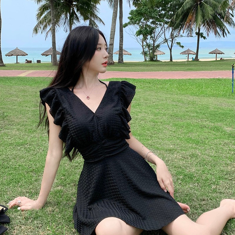 荷叶边仙女游泳衣女连体平角保守显瘦遮肚大码裙式泳装水色调9153