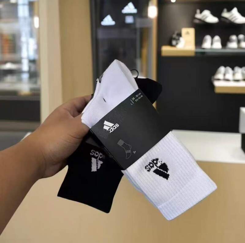Adidas Three-Pair Socks Classic Black and White Sports Socks Long Running Socks Mid-Calf Casual Breathable Basketball Socks Sweat-Absorbent Adidas Three-Pair Socks Classic Black and White Sports Socks Long Running Socks Mid-Calf Casual Breathable Basketball Socks Sweat-Absorbent