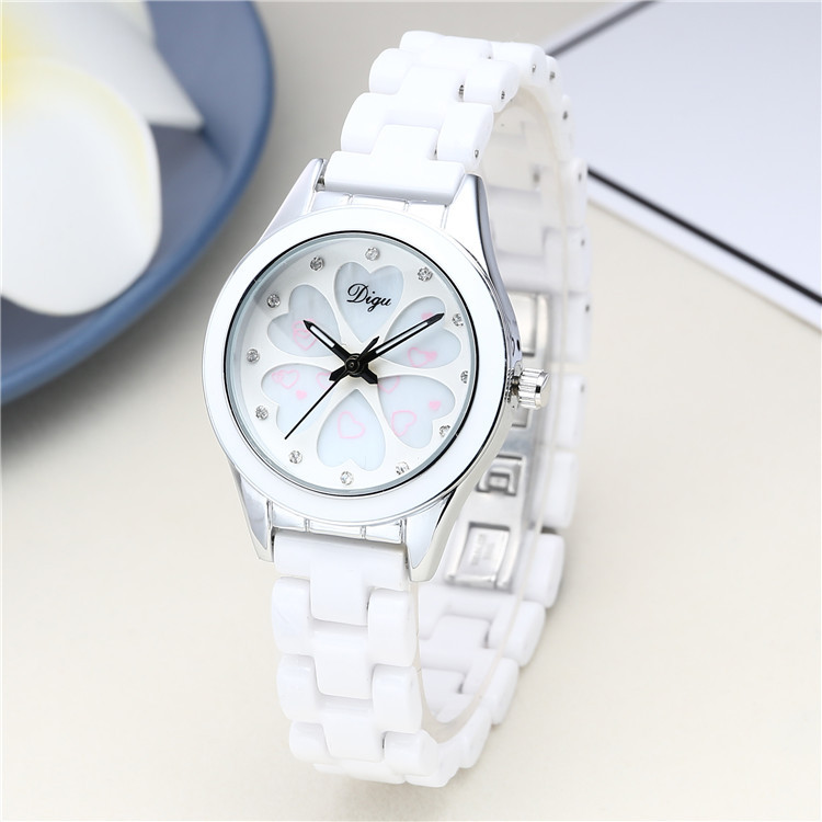 White trend fashionable waterproof quartz watch
