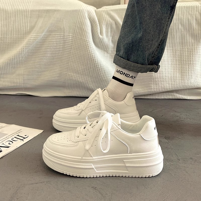 Popular thick-soled white sneakers for women, spring and autumn, height-increasing, 2026 new versatile student casual sports shoes, niche sneakers