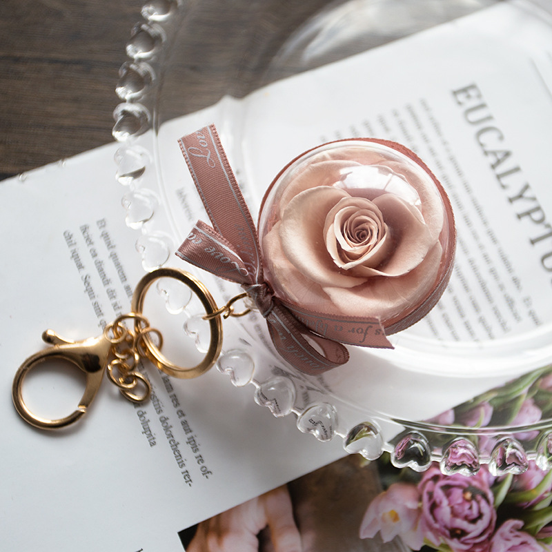 Llavero de flor eterna al por mayor colgante terminado ramo de flores secas Caja de regalo de San Valentín regalo de mano de novias regalo de bendición