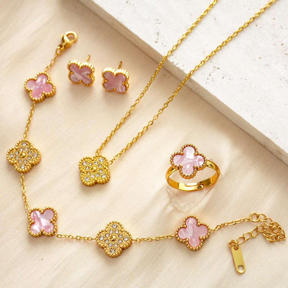 Titanium steel non-fading double-sided four-leaf clover set necklace with diamonds, women's fashionable and elegant light luxury clavicle chain and bracelet jewelry