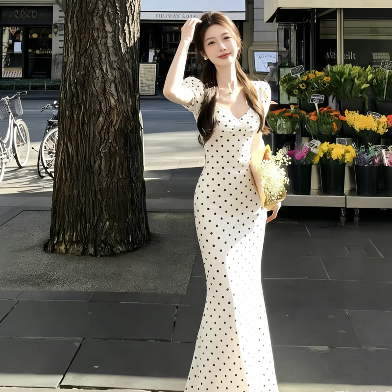 Women's Summer 2026 New Style Puff Sleeve V-Neck Waist-Cinching Slimming Elegant Fishtail Long Dress French Polka Dot Dress