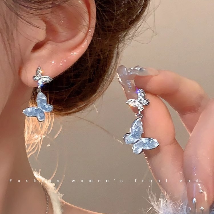 Pendientes de circón súper flash de alta calidad con aguja de plata 925 Pendientes de estilo explosivo de temperamento exquisito de lujo ligero femenino Pendientes de primavera y verano al por mayor