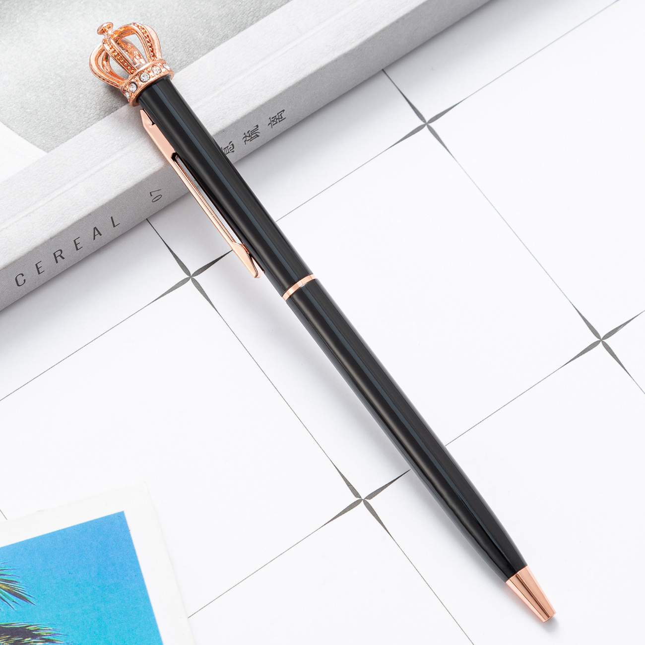Lápiz de bola de metal de corona de dibujos animados de alto valor escolar lápiz de escritura de escritorio de oficina lápiz de firma lápiz de regalo al por mayor