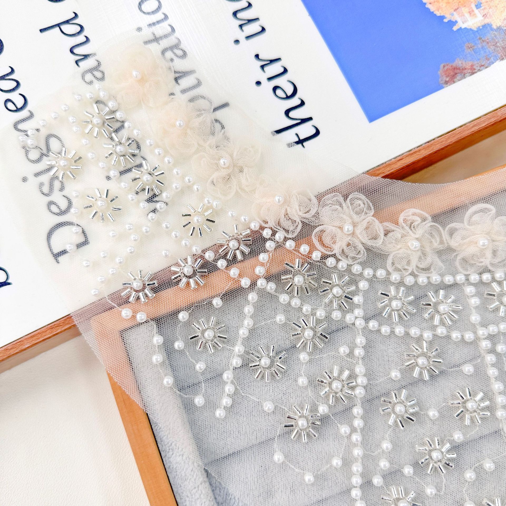 Parche de cuello de encaje de alta gama con bordes de perlas con diamantes de agua 3D estereoscopic relieve transformación de ropa / accesorios de boda
