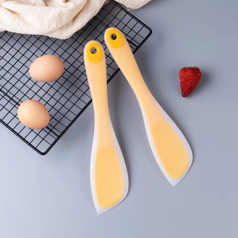 Factory direct cake baking tools one-piece all-inclusive silicone scraper cream butter scraper blade