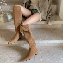 猫系女孩慵懒风两穿纽扣高筒靴牛反绒面2025小方头粗低跟真皮长靴
