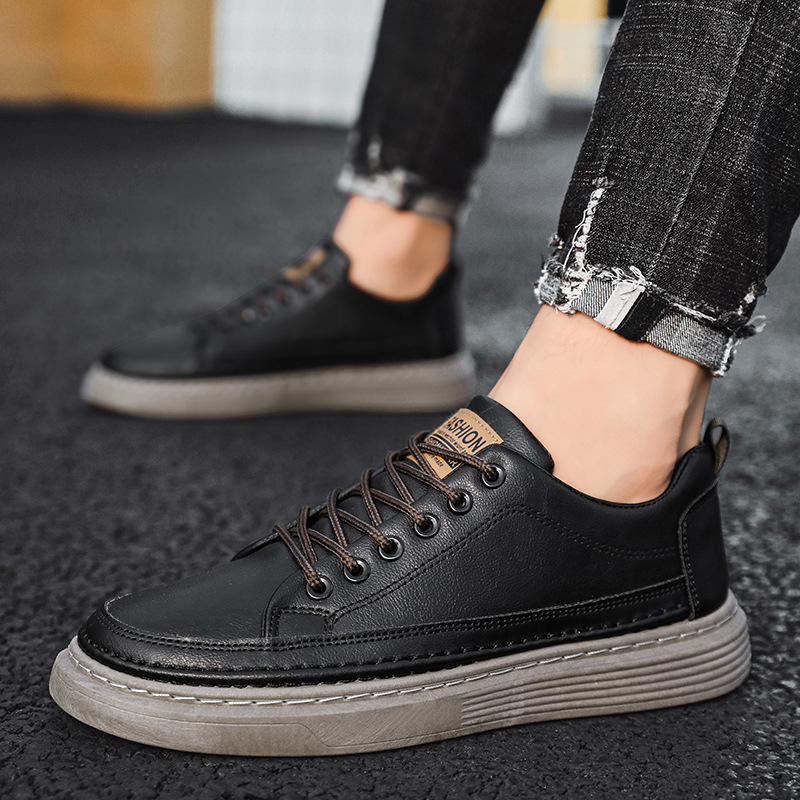 Sports low fashionable sneakers for leisure with shoelaces English…