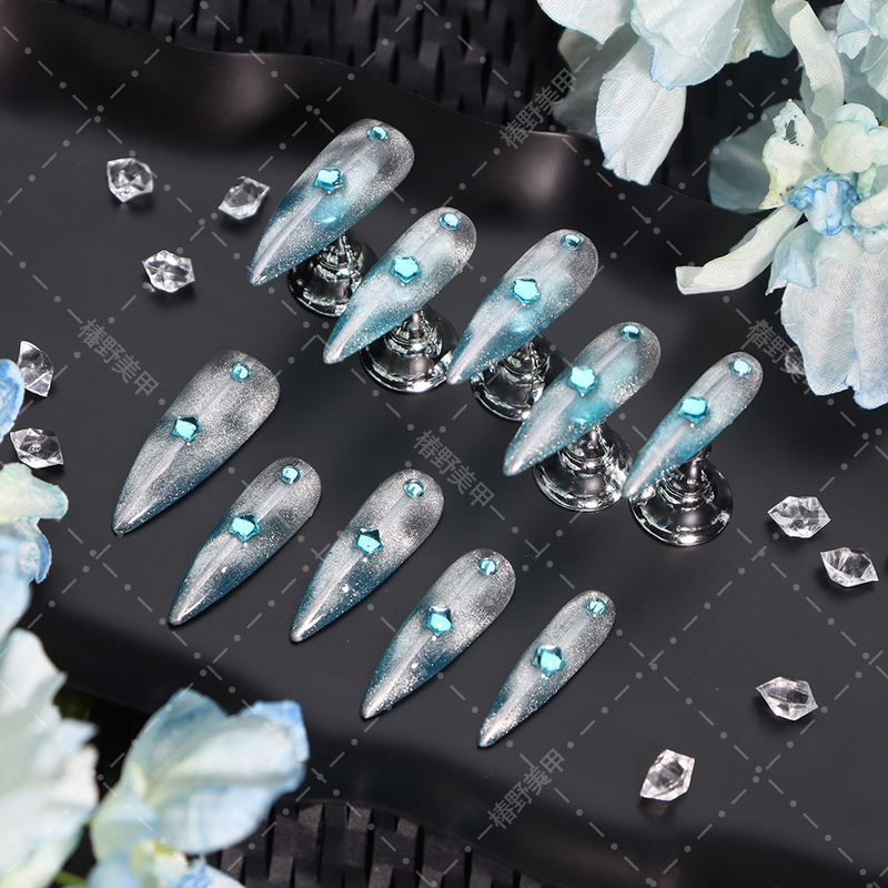 Cross-Border Cat-Eye Nail Art, Pure Handmade, Solid Color, European and American Style, Autumn and Winter Atmosphere, Dazzling Crystal Blue Nail Pieces, High-End