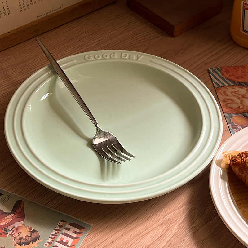 ミルキーインスタイルエンボスレタープレート クリーム風洋食パスタステーキデザートケーキプレート 質感と見た目が良い|undefined