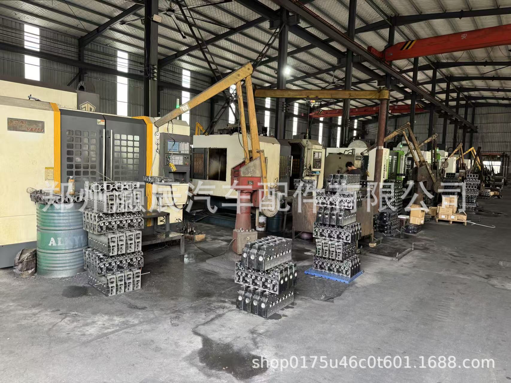 Heavy-duty truck cylinder head assembly MC11/MC13/D2026/D2676 for MAN TGS and TGX, 18T–26T series
