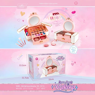 Детский набор косметики-игрушки с тортом и лаком для ногтей